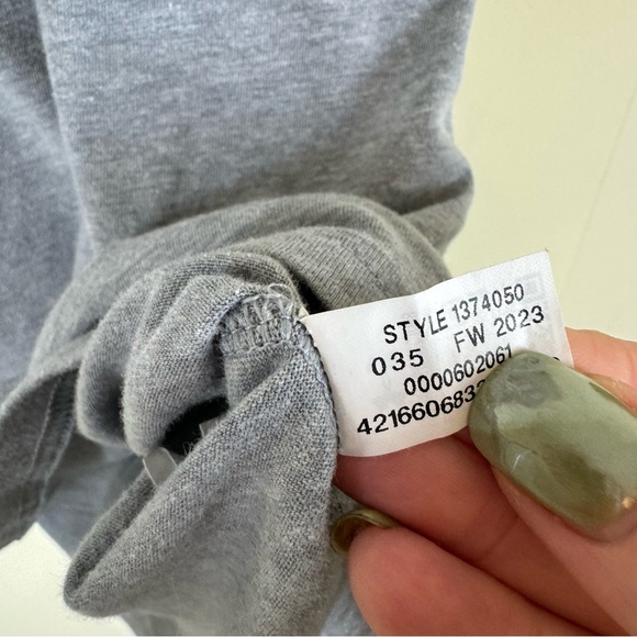 Under Armour Top Corner Graphic T-Shirt - Picture 5 of 8